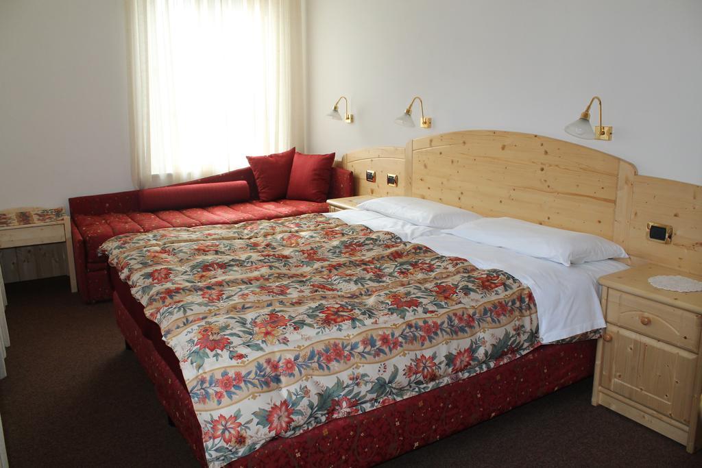 Albergo Trentino Moena Szoba fotó