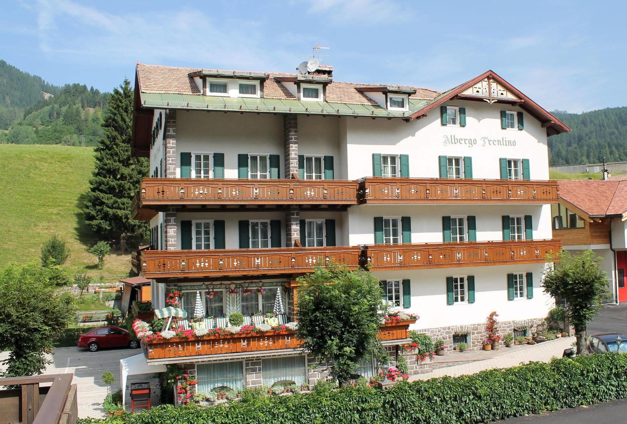 Albergo Trentino Moena Kültér fotó
