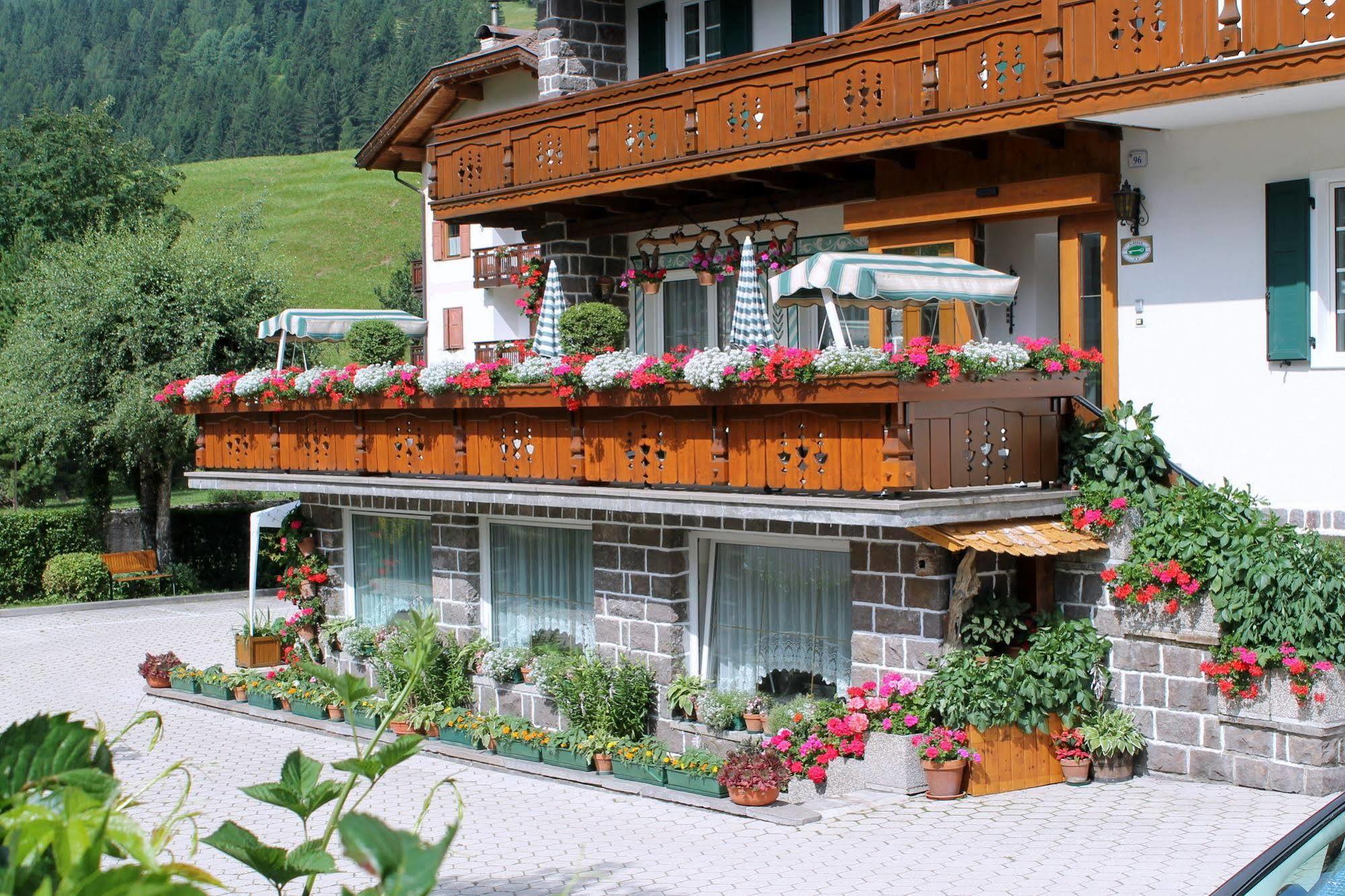 Albergo Trentino Moena Kültér fotó